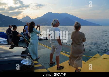 Traghetto traghetto traghetto "Lario", Lago di Como (Lago di Como), Italia Foto Stock