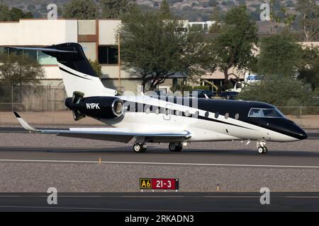 Un business jet Gulfstream G280 atterra all'aeroporto di Scottsdale in Arizona. Foto Stock