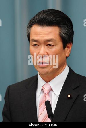 Bildnummer: 54439866  Datum: 17.09.2010  Copyright: imago/Xinhua (100917) -- TOKYO, Sep. 17, 2010 (Xinhua) -- Japan s newly appointed Land, Infrastructure and Transport Minister Sumio Mabuchi attends a press conference at the Prime Minister s official residence in Tokyo Sept. 17, 2010. Japanese Prime Minister Naoto Kan unveiled the roster of a fresh Japanese Cabinet early Friday afternoon. (Xinhua/Ji Chunpeng) (yc) JAPAN-TOKYO-CABINET-PRESS PUBLICATIONxNOTxINxCHN People Politik Regierung Minister Kabinett Porträt kbdig xdp 2010 hoch     Bildnummer 54439866 Date 17 09 2010 Copyright Imago XINHU Stock Photo