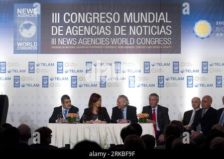 Bildnummer: 54549432  Datum: 19.10.2010  Copyright: imago/Xinhua (101020) -- BUENOS AIRES, Oct. 20, 2010 (Xinhua) -- Argentine President Cristina Fernandez de Kirchner (2nd L) attends the press conference during the inauguration of the Third News Agencies World Congress in Buenos Aires on Oct. 19, 2010. The Third News Agencies World Congress, organized by Argentina s state-run Telam news agency, kicked off here on Tuesday, with the participation of 76 news agencies, including Xinhua. (Xinhua/Martin Zabala) (zf) ARGENTINA-BUENOS AIRES-NEWS AGENCIES-WORLD CONGRESS PUBLICATIONxNOTxINxCHN People P Stock Photo