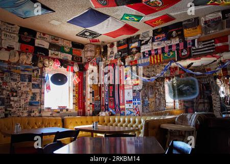 Newberry Springs, California, USA. 16 gennaio 2014. All'interno dell'attuale Bagdad Cafe ha realizzato un famoso film cult classico con lo stesso nome. Sulla Route 66 nel deserto del Mojave. (Immagine di credito: © Ian L. Sitren/ZUMA Press Wire) SOLO USO EDITORIALE! Non per USO commerciale! Foto Stock