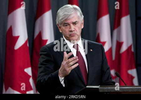 Bildnummer: 54866619 Datum: 30.01.2011 Copyright: imago/Xinhua (110131) -- OTTAWA, 31 gennaio 2011 (Xinhua) --il ministro degli Esteri canadese Lawrence Cannon parla durante una conferenza stampa a Ottawa, Canada, il 30 gennaio 2011. Cannon ha annunciato domenica sera che il governo canadese sta organizzando voli charter per i suoi cittadini in Egitto, dove i disordini su larga scala nelle grandi città sono entrati il sesto giorno. (Xinhua/Christopher Pike) (lyi) CANADA-OTTAWA-FM-EGYPT-FLIGHTS PUBLICATIONxNOTxINxCHN People Politik kbdig xkg 2011 quer premiumd Bildnummer 54866619 Data 30 01 2011 Copyright Imago XINHUA Ottawa Foto Stock