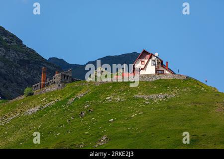 Un rifugio nei carpazi della romania Foto Stock