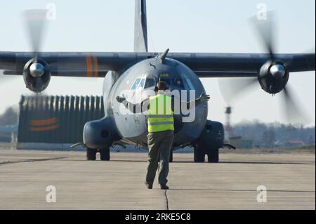 (110322) -- CORSICA, March 22 (Xinhua) -- Handout photo released by ECPAD (the French Defence communication and audiovisual production agency) on March 22, 2011 shows French army s transall preparing for the mission HARMATTAN on Libya at the aerial military base of Solenzara in Corsica, France, on March 21, 2011. (Xinhua/ECPAD)(yc) FRANCE-LIBYA-MISSION PUBLICATIONxNOTxINxCHN   110322 Corsica March 22 XINHUA handout Photo released by ECPAD The French Defence Communication and audiovisual Production Agency ON March 22 2011 Shows French Army S Transall Preparing for The Mission Harmattan ON Libya Stock Photo