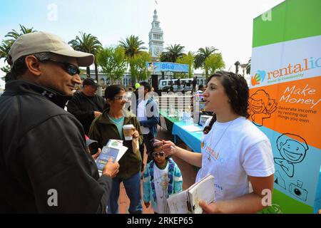 Bildnummer: 55281861  Datum: 21.04.2011  Copyright: imago/Xinhua (110422) -- SAN FRANCISCO, April 22, 2011 (Xinhua) -- Staff of the Blue Sky Festival presents environmental information to the visitors, in San Francisco, the United States, April 21, 2011. The activity are hold to to promote environmental-friendly awareness one day prior to the World Earth Day. (Xinhua/Liu Yilin) (xhn) US-SAN FRANCISCO-BLUE SKY FESTIVAL PUBLICATIONxNOTxINxCHN Gesellschaft Tag der Erde premiumd kbdig xsk 2011 quer     Bildnummer 55281861 Date 21 04 2011 Copyright Imago XINHUA 110422 San Francisco April 22 2011 XI Stock Photo