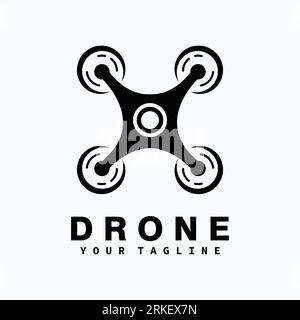 Logo drone, logo minimalista droni volanti con vista in prospettiva dal basso, modello di logo con design piatto, illustrazione vettoriale Illustrazione Vettoriale
