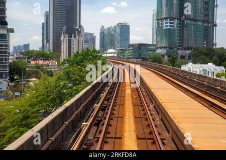 Binari su un binario leggero per gli spostamenti Foto Stock