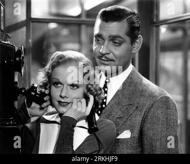 CLARK GABLE e JEAN HARLOW in MOGLIE VS. SEGRETARIA (1936), diretto da CLARENCE BROWN. Credito: Metro-Goldwyn-Mayer (MGM) / album Foto Stock