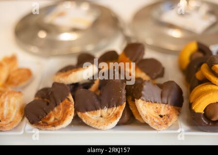 Biscotti ialiani in una vetrina di una panetteria Foto Stock