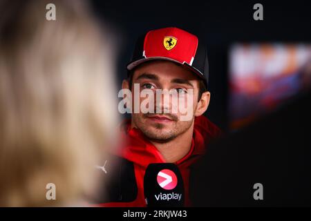 Zandvoort, Mezzolombardo, Paesi Bassi. 24 agosto 2023. CHARLES LECLERC di Monaco e Scuderia Ferrari è visto durante i preparativi del Gran Premio d'Olanda di Formula 1 FIA 2023 sul circuito Zandvoort di Zandvoort, nei Paesi Bassi. (Immagine di credito: © Daisy Facinelli/ZUMA Press Wire) SOLO USO EDITORIALE! Non per USO commerciale! Foto Stock