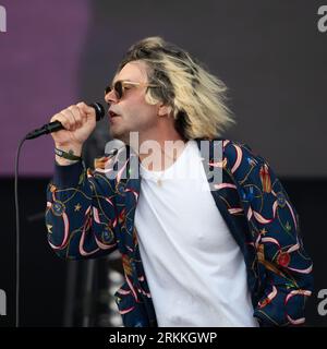 Gli Charlatans si esibiscono al Victorious Festival 2023 a Portsmouth, Hampshire, Regno Unito, 25 agosto 2023 Foto Stock