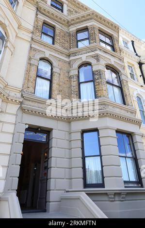 Piccolo hotel boutique di lusso Margate House, in Dalby Square, a Cliftonville, Margate, Kent, REGNO UNITO Foto Stock