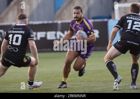 Newcastle, Regno Unito. 11 giugno 2023. Robert Tuliatu del Newcastle Thunder in azione durante la partita del BETFRED Championship tra Newcastle Thunder e York City Knights al Kingston Park, Newcastle, venerdì 25 agosto 2023. (Foto: Chris Lishman | mi News) crediti: MI News & Sport /Alamy Live News Foto Stock