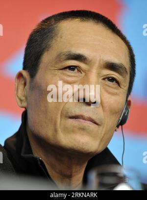 Bildnummer: 57066947  Datum: 13.02.2012  Copyright: imago/Xinhua (120213) -- BERLIN, Feb. 13, 2012 (Xinhua) -- Chinese director Zhang Yimou attends the press conference while promoting his movie The Flowers of War at the 62nd Berlinale film festival in Berlin, capital of Germany, on Feb. 13, 2012. (Xinhua/Ma Ning) (zl) GERMANY-BERLINALE FILM FESTIVAL-THE FLOWERS OF WAR PUBLICATIONxNOTxINxCHN Kultur Entertainment People Film 62. Internationale Filmfestspiele Berlinale Berlin PK Porträt xjh x0x premiumd 2012 hoch      57066947 Date 13 02 2012 Copyright Imago XINHUA  Berlin Feb 13 2012 XINHUA Chi Stock Photo