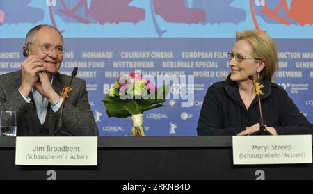 Bildnummer: 57070992  Datum: 14.02.2012  Copyright: imago/Xinhua (120214) -- BERLIN, Feb. 14, 2012 (Xinhua) -- US actress Meryl Streep (R) adrresses a press conference with actor Jim Broadbent for moive The Iron Lady at the 62nd Berlinale film festival in Berlin, capital of Germany on Feb. 14, 2012. Meryl Streep will receive a Golden Bear award for lifetime achievement on Tuesday. (Xinhua/Ma Ning) (yt) GERMANY-BERLINALE FILM FESTIVAL-THE IRON LADY PUBLICATIONxNOTxINxCHN Kultur Entertainment People Film 62. Internationale Filmfestspiele Berlinale Berlin PK x0x xst premiumd 2012 quer      570709 Stock Photo