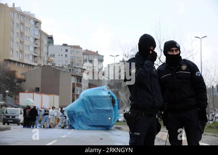 Bildnummer: 57128075  Datum: 01.03.2012  Copyright: imago/Xinhua (120301) -- ISTANBUL, March 01, 2012 (Xinhua) -- Policemen work at the site of an explosion near the headquarters of the Turkish ruling AK party in Istanbul, Turkey, March, 1, 2012. A bomb exploded Thursday morning near a police bus waiting in front of the headquarters of the Turkish ruling AK party in downtown Istanbul, leaving 10 policemen injured, local NTV reported. (Xinhua/Ma Yan) (zjy) TURKEY-ISTANBUL-EXPLOSION PUBLICATIONxNOTxINxCHN Gesellschaft Bombenanschlag Bombe Bombenexplosion Autobombe xjh x0x premiumd 2012 quer Stock Photo