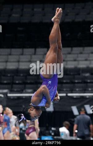 San Jose, California, USA. 25 agosto 2023. Simone Biles (224) prima della competizione agli Xfinity U.S. Gymnastics Championships 2023 al SAP Center di San Jose, California, venerdì 25 agosto 2023. (Immagine di credito: © David G. McIntyre/ZUMA Press Wire) SOLO USO EDITORIALE! Non per USO commerciale! Foto Stock