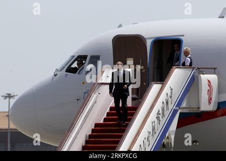 Bildnummer: 58070027  Datum: 05.06.2012  Copyright: imago/Xinhua (120605) -- BEIJING, June 5, 2012 (Xinhua) -- Russian President Vladimir Putin gets off a plane after arriving in Beijing, capital of China, June 5, 2012, kicking off a three-day state visit to China. During the visit, Putin will attend the 12th Meeting of the Council of Heads of Member States of the Shanghai Cooperation Organization (SCO) in Beijing on June 6-7. (Xinhua/Ding Lin) (ry) CHINA-BEIJING-RUSSIA-PUTIN-ARRIVAL (CN) PUBLICATIONxNOTxINxCHN People Politik premiumd xbs x0x 2012 quer      58070027 Date 05 06 2012 Copyright I Stock Photo