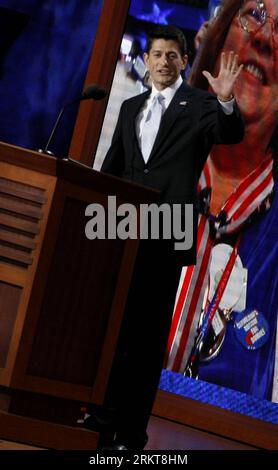 Bildnummer: 58405158  Datum: 29.08.2012  Copyright: imago/Xinhua (120830) -- WASHINGTON, Aug. 30, 2012 (Xinhua) -- U.S. Republican vice presidential nominee Rep. Paul Ryan waves during the Republican National Convention in Tampa, Florida on Aug. 29, 2012. Paul Ryan on Wednesday accepted the Republican Party s nomination as vice president contender, saying if elected, he and the Republican presidential nominee Mitt Romney will take responsibility in turning the country around. (Xinhua/Fang Zhe) (lyx) U.S.-REPUBLICAN PARTY NOMINATION-PAUL RYAN PUBLICATIONxNOTxINxCHN People Politik x0x xgw premiu Stock Photo