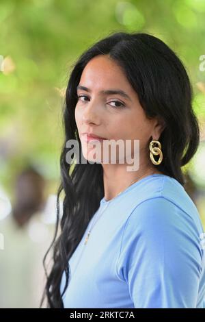 Angouleme, Francia. 25 agosto 2023. Hafsia Herzi partecipa al Borgo Photocall come parte del 16° Festival del cinema di Angouleme il 25 agosto 2023 ad Angouleme, Francia. Foto di Franck Castel/ABACAPRESS.COM Credit: Abaca Press/Alamy Live News Foto Stock