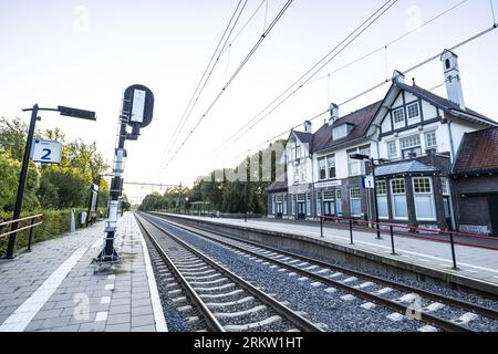 VOERENDAAL - la pista tra Heerlen e Valkenburg dove ProRail ha rimosso un set di tasso. I castelli si trovavano nell'argine ferroviario e minacciavano di rendere instabile la ferrovia. A causa del lavoro, nessun treno ha corso sul percorso per quasi un mese. ANP MARCEL VAN HOORN paesi bassi Out - belgio Out credito: ANP/Alamy Live News Foto Stock