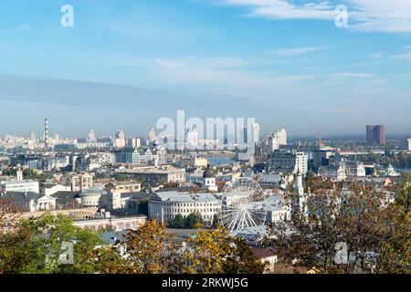 Splendida vista panoramica del quartiere storico di Podil, Kiev, Ucraina Foto Stock