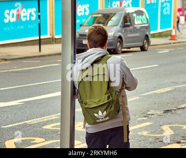 Glasgow, Scozia, Regno Unito. 26 agosto 2023. Tempo nel Regno Unito: Il sole della città ha visto la gente del posto e i turisti sfruttare al meglio il centro della città. Credit Gerard Ferry/Alamy Live News Foto Stock