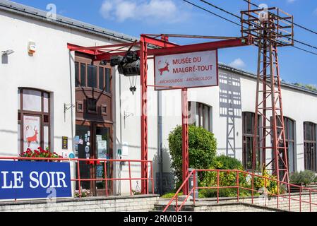 Musée du Malgré-Tout, museo di archeologia/archeologia da Neanderthal all'epoca gallo-romana a Treignes, Namur, Vallonia, Belgio Foto Stock