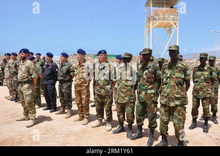 Bildnummer: 59650273  Datum: 15.05.2013  Copyright: imago/Xinhua (130515) -- MOGADISHU, May 15, 2013 (Xinhua) -- Members of the European Union Training Mission (EUTM) and Somali government troops attend a ceremony to launch the mission in Somali capital of Mogadishu on May 15, 2013. The EUTM has opened its course in Somalia to help government forces battle rebels in the Horn of Africa country. (Xinhua/Faisal Isse) SOMALIA-MOGADISHU-MILITARY-EU PUBLICATIONxNOTxINxCHN Politik Soldat EU xas x0x 2013 quer premiumd      59650273 Date 15 05 2013 Copyright Imago XINHUA  Mogadishu May 15 2013 XINHUA M Stock Photo