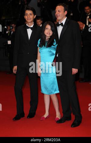 Bildnummer: 59655645  Datum: 16.05.2013  Copyright: imago/Xinhua (130516) -- CANNES, May 16, 2012 (Xinhua) -- Mexican director Amat Escalante (R), actress Andrea Vergara (C) and actor Armando Espitia arrive for the screening of Heli during the 66th annual Cannes Film Festival in Cannes, France, May 16, 2013. The movie is presented in the Official Competition of the festival which runs from May 15 to 26. (Xinhua/Gao Jing) FRANCE-CANNES-FILM FESTIVAL-HELI-PREMIERE PUBLICATIONxNOTxINxCHN Kultur Entertainment People Film 66 Internationale Filmfestspiele Cannes Filmpremiere Premiere xcb x0x 2013 ho Stock Photo