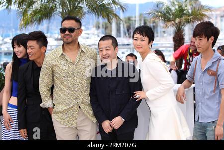 Bildnummer: 59657267  Datum: 17.05.2013  Copyright: imago/Xinhua (130517) -- CANNES, May 17, 2012 (Xinhua) -- (From L to R) Chinese actress Li Meng, actor Wang Baoqiang, Jiang Wu, director Jia Zhangke, actress Zhao Tao and actor Luo Lanshan pose during the photocall for Chinese film A Touch of Sin by director Jia Zhangke in competition at the 66th Cannes Film Festival in Cannes, southern France, May 17, 2013. (Xinhua/Gao Jing) FRANCE-CANNES-FILM FESTIVAL-A TOUCH OF SIN-PHOTOCALL PUBLICATIONxNOTxINxCHN Kultur Entertainment People Film 66 Internationale Filmfestspiele Cannes Photocall xdp x0x 20 Stock Photo