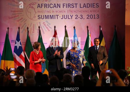 Bildnummer: 59930034  Datum: 02.07.2013  Copyright: imago/Xinhua (130702) -- DAR ES SALAAM, July 2, 2013 (Xinhua) -- (From left to right)former US First Lady Laura Bush, former US President George W. Bush, Tanzanian First Lady Salma Kikwete and Tanzanian President Jakaya Mrisho Kikwete attend the African First Ladies Summit in Dar es Salaam, capital of Tanzania, July 2, 2013. US first lady Michelle Obama, former US first lady Laura Bush and first ladies from 8 african countries attend the African First Ladies Summit: Investing in Women: Strengthening Africa. (Xinhua/Zhang Ping)(zhf) TANZANIA-D Stock Photo