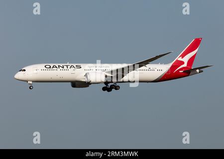 A Qantas Boeing 787-9 Dreamliner about to land at Rome Fiumicino airport after a 6 hours flight from Perth. Qantas Airways Limited is the flag carrier of Australia and the country's largest airline by fleet size, international flights, and international destinations. It is the second-oldest continuously operating airline, having been founded in November 1920; it began international passenger flights in May 1935. Stock Photo