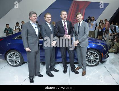 (140114) -- DETROIT, 14 gennaio 2014 (Xinhua) -- la Cadillac ATS coupé del 2015 è stata introdotta durante l'anteprima stampa del North American International Auto Show (NAIAS) 2014 a Detroit, negli Stati Uniti, 14 gennaio 2014. (Xinhua/Zhang Jun) US-DETROIT-AUTO SHOW-NAIAS PUBLICATIONxNOTxINxCHN Detroit 14 gennaio 2014 XINHUA la Cadillac ATS Coupe 2015 È stata introdotta durante la Press Preview del North American International Car Show NAIAS 2014 a Detroit Stati Uniti 14 gennaio 2014 XINHUA Zhang jun U.S. Detroit Car Show NAIAS PUBLICATIONxNOTxINCHN Foto Stock