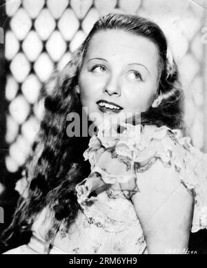 CHARLOTTE HENRY in ALICE IN WONDERLAND (1933), diretto da NORMAN Z. MCLEOD. Credito: FOTO DI GRANDE IMPORTANZA/album Foto Stock