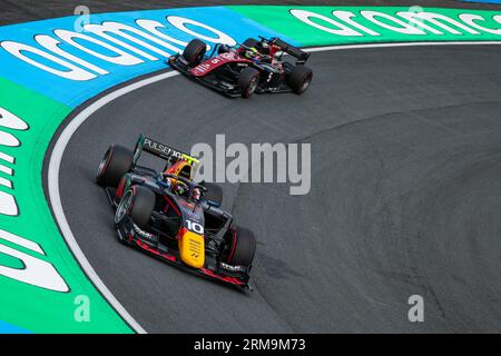 10 HADJAR Isack (fra), HiTech Grand Prix, Dallara F2, azione durante l'undicesima prova del Campionato FIA di Formula 2 2023 dal 25 al 28 agosto 2023 sul circuito di Zandvoort, a Zandvoort, Paesi Bassi Foto Stock