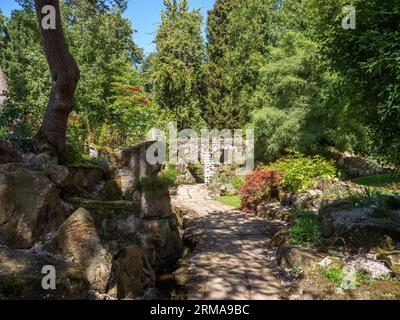 Il giardino roccioso dei giardini di Newby Hall Foto Stock