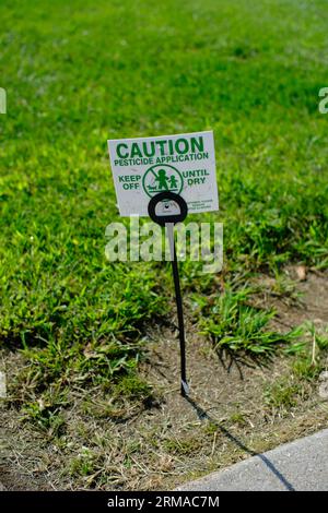 Cartello segnaletico dell'applicazione di pesticidi Foto Stock