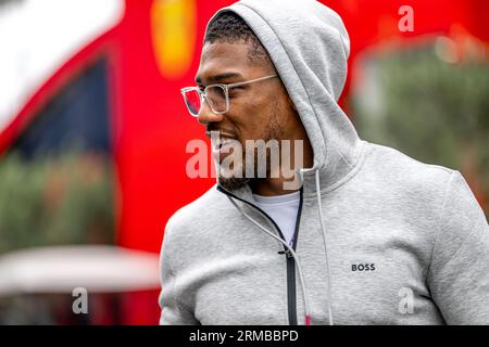 Zandvoort, Paesi Bassi. 24 agosto 2023. CIRCUITO ZANDVOORT, PAESI BASSI - 24 AGOSTO: Anthony Joshua, durante il Gran Premio d'Olanda sul circuito Zandvoort giovedì 24 agosto 2023 a Zandvoort, Paesi Bassi. (Foto di Michael Potts/BSR Agency) credito: BSR Agency/Alamy Live News Foto Stock