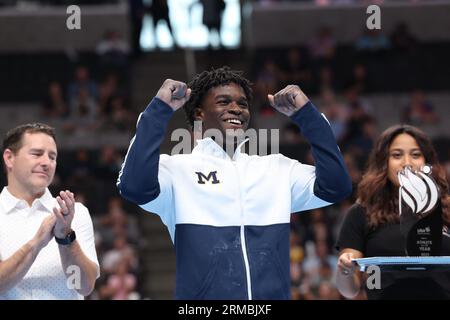 26 agosto 2023: Il ginnasta Frederick Richard riceve il premio "atleta dell'anno" durante la gara maschile senior Day 2 agli U.S. Gymnastics Championships 2023. Il concorso si svolge presso il SAP Center di San Jose, California. Melissa J. Perenson/CSM (immagine di credito: © Melissa J. Perenson/Cal Sport Media) Foto Stock