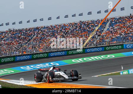 CIRCUITO ZANDVOORT, PAESI BASSI - AGOSTO 25: Daniel Ricciardo, AlphaTauri DR3 durante il Gran Premio d'Olanda sul circuito Zandvoort venerdì 25 agosto 2023 a Zandvoort, Paesi Bassi. (Foto di Michael Potts/BSR Agency) credito: BSR Agency/Alamy Live News Foto Stock