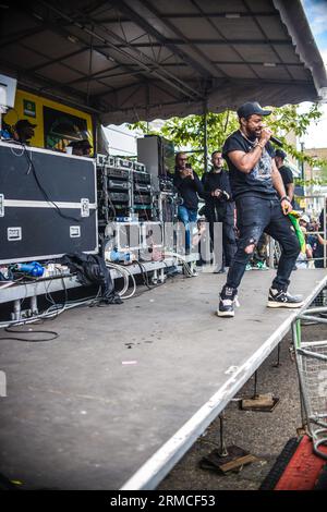 Londra, regno unito, 27/08/2023, Shaggy è stato uno degli artisti principali al Notting Hill Carnival di quest'anno esibendosi sui palcoscenici Saxon e Rampage. La performance arriva quando Shaggy pubblica la sua nuova canzone ispirata a soca con Kes chiamata Mood. Il Carnevale di Notting Hill è il secondo carnevale più grande del mondo e il più grande evento di strada d'Europa, che riunisce persone di tutte le origini per celebrare il variegato patrimonio di Londra. Quest'anno il carnevale si svolge domenica 27 agosto (Festa dei bambini) e lunedì 28 agosto. Foto Stock