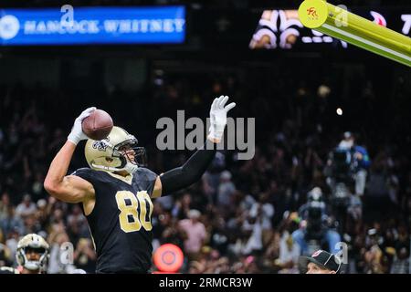 New Orleans, Louisiana, USA. 27 agosto 2023. Il tight end dei New Orleans Saints Jimmy Graham festeggia un touchdown contro gli Houston Texans in una gara di pre-stagione a New Orleans, Louisiana USA, il 27 agosto 2023. (Immagine di credito: © Dan Anderson/ZUMA Press Wire) SOLO USO EDITORIALE! Non per USO commerciale! Foto Stock