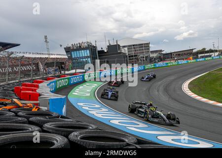 Zandvoort, Paesi Bassi. 28 agosto 2023. CIRCUITO ZANDVOORT, PAESI BASSI - AGOSTO 27: Lewis Hamilton, Mercedes F1 W14 durante il Gran Premio d'Olanda sul circuito Zandvoort domenica 27 agosto 2023 a Zandvoort, Paesi Bassi. (Foto di Michael Potts/BSR Agency) credito: BSR Agency/Alamy Live News Foto Stock