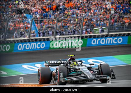 Zandvoort, Paesi Bassi. 28 agosto 2023. CIRCUITO ZANDVOORT, PAESI BASSI - AGOSTO 27: Lewis Hamilton, Mercedes F1 W14 durante il Gran Premio d'Olanda sul circuito Zandvoort domenica 27 agosto 2023 a Zandvoort, Paesi Bassi. (Foto di Michael Potts/BSR Agency) credito: BSR Agency/Alamy Live News Foto Stock