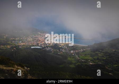 Il bellissimo villaggio carino vicino a Ortigueira in Galizia, Spagna, Foto Stock