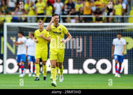 Juan Foyth di Villarreal celebra un gol durante la partita di calcio del campionato spagnolo la Liga tra il Villarreal CF e il FC Barcelona il 27 agosto 2023 all'Estadio de la ceramica di Villarreal, in Spagna Foto Stock