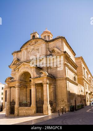 Chiesa di S.. Caterina d'Alessandria nel centro della capitale di Malta, la Valletta Foto Stock