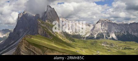 Panorama da Seceda, Dolomiti, Italia. Foto Stock