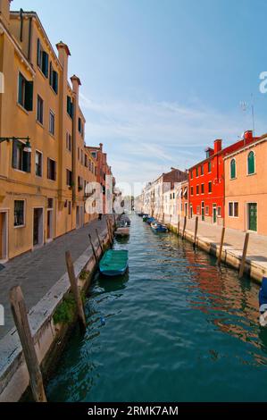 Inusuale vista pittoresca di Venezia, il luogo più turistico del mondo Foto Stock